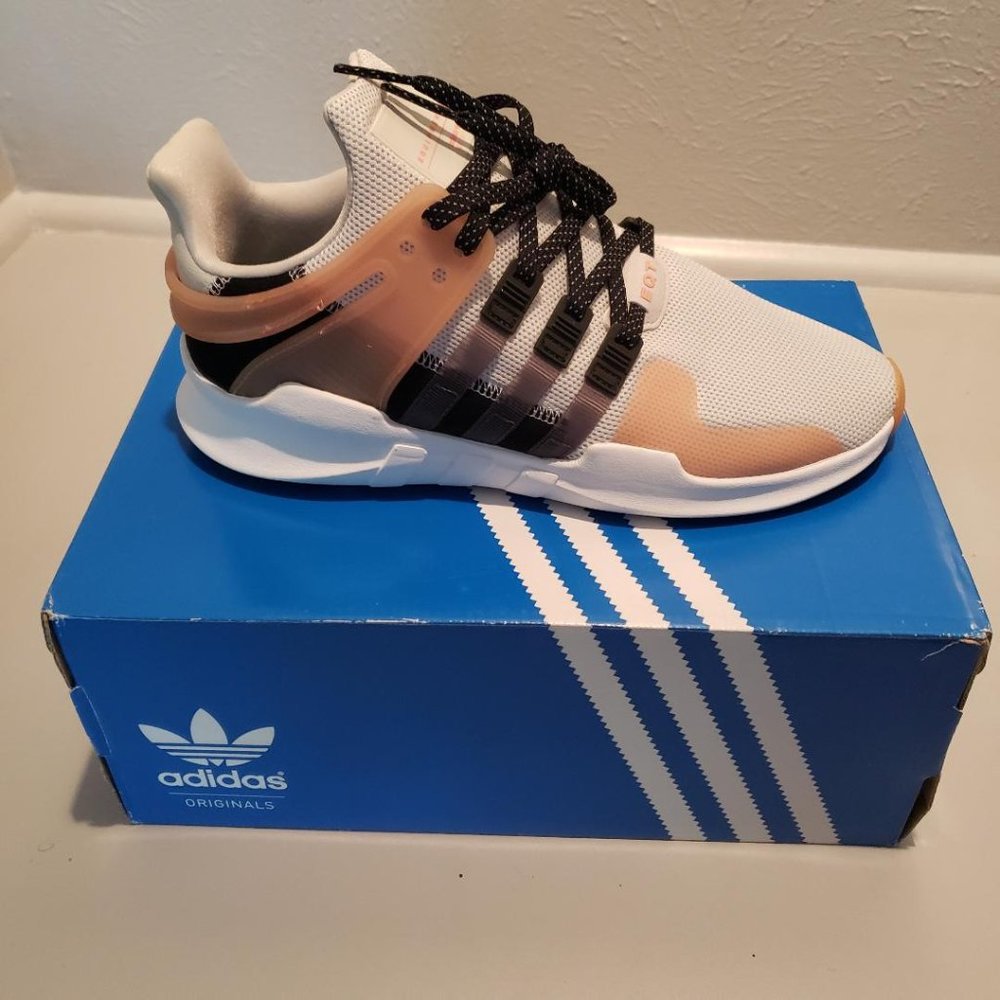 Adidas Sneakers
